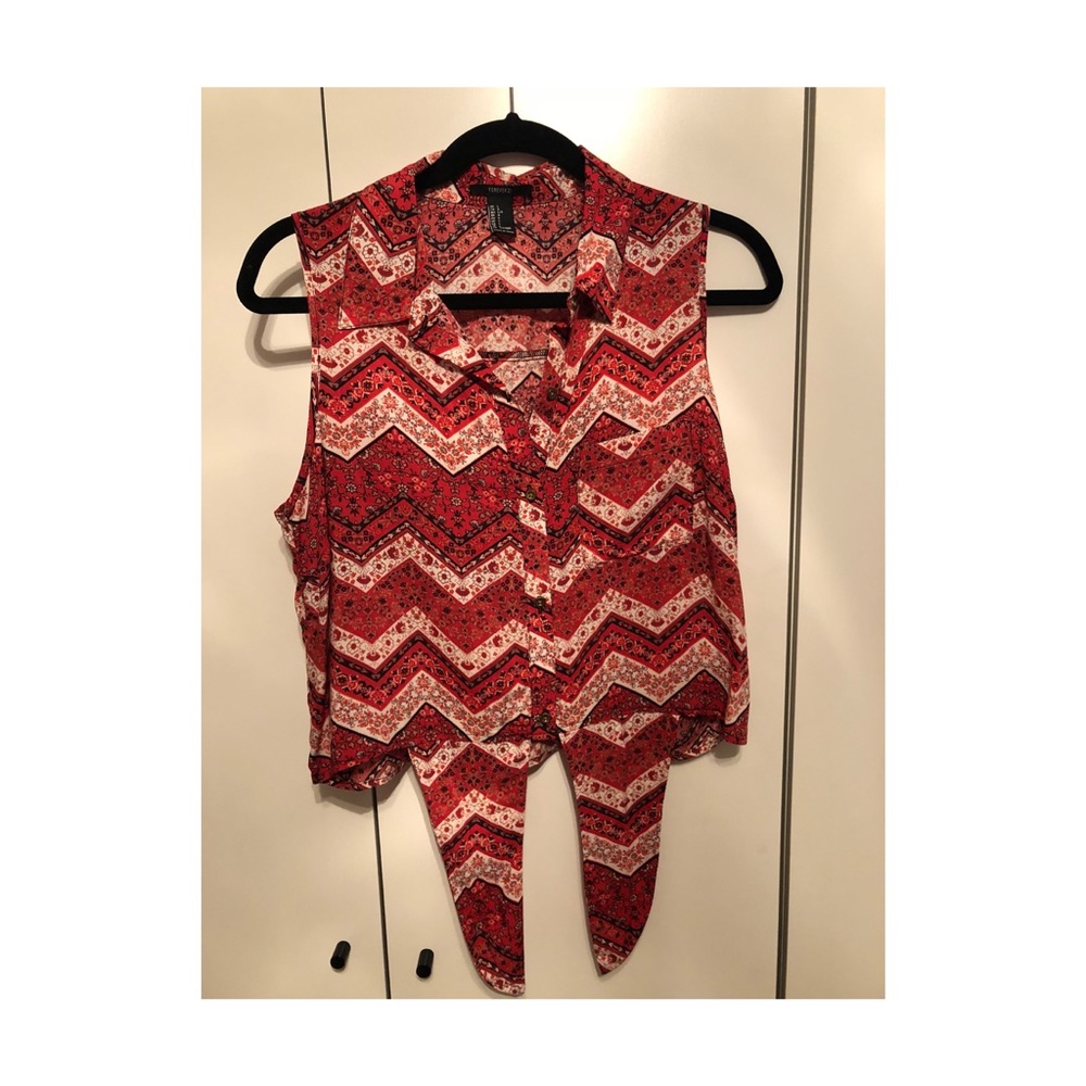 Crop tied shirt